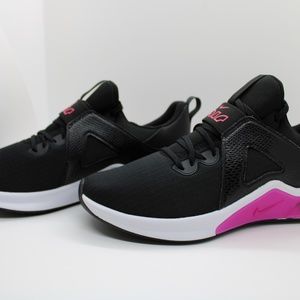 Women's Nike Air Max Bella TR 5 Training shoe black/pink Size 8